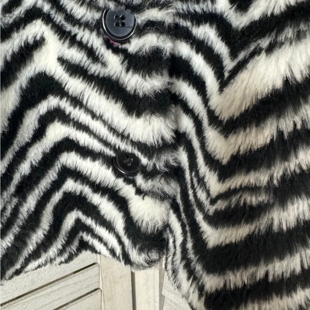Gymboree Girls Faux Fur Zebra Print Coat Jacket XS Black White Plush Cropped